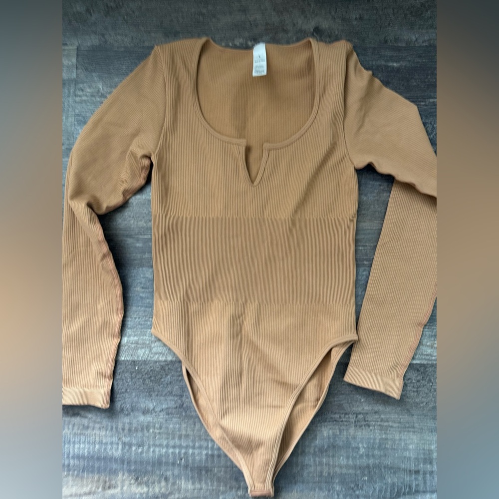 Women's Bodysuit Sexy Ribbed One Piece V Neck Long Sleeve Coffee Size L‎